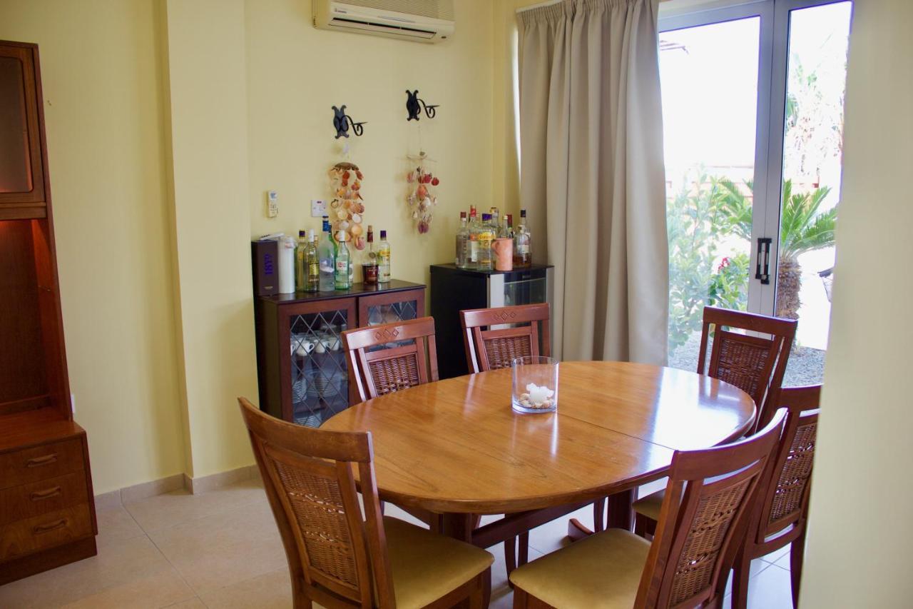 Carolyn Villa Is A Luxury 4-Bedroom Villa With Private Pool In أيا نابا المظهر الخارجي الصورة